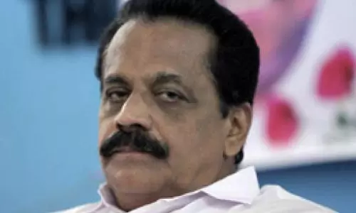 യുഡിഎഫ് ചതിച്ചു, ഇടതുമുന്നണിയോട് അയിത്തമില്ല: ജോണി നെല്ലൂര്‍