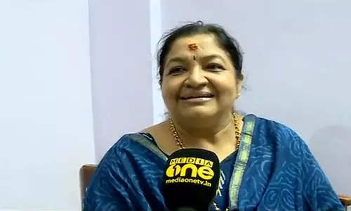 കെഎസ് ചിത്രയും ജയറാമും സന്നിധാനത്ത് ദര്‍ശനം നടത്തി