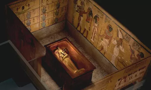 തുത്തന്‍ഖാമന്റെ ശവക്കല്ലറയുടെ രഹസ്യം തേടി ഗവേഷകര്‍