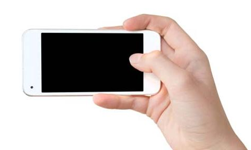 സെല്ഫിയെടുക്കുന്നതിനിടെ രണ്ട് യുവതികള് പുഴയില് വീണു മരിച്ചു സെല്ഫിയെടുക്കുന്നതിനിടെ രണ്ട് യുവതികള് പുഴയില് വീണു മരിച്ചു