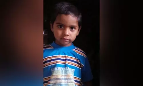 യുപിയില്‍ പൊലീസ് വെടിവെപ്പില്‍ 8 വയസ്സുകാരന്‍ കൊല്ലപ്പെട്ടു