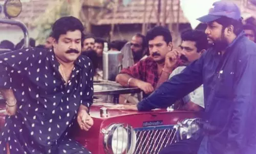 കണ്ണ് നിറഞ്ഞിരിക്കുമ്പോൾ പോലും ചിരിക്കുന്ന ആ മുഖം തരുന്നത് വല്ലാത്തൊരു ഫീലിങ്ങാണ്; മോഹന്‍ലാലിനെക്കുറിച്ച് ഷാജി കൈലാസ്