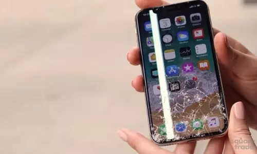 താഴെ വീണാല് പിന്നെ ഐഫോണ് X നെ നോക്കണ്ട താഴെ വീണാല് പിന്നെ ഐഫോണ് X നെ നോക്കണ്ട