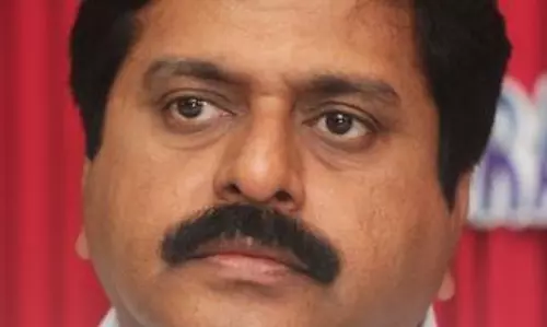 മത്സരച്ചൂടില് തിളച്ച് മറിഞ്ഞ് തിരുവനന്തപുരം മണ്ഡലം മത്സരച്ചൂടില് തിളച്ച് മറിഞ്ഞ് തിരുവനന്തപുരം മണ്ഡലം