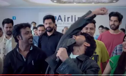 ആസാദി മുദ്രാവാക്യത്തെ കളിയാക്കി ട്രാവല്‍സൈറ്റിന്റെ പരസ്യം