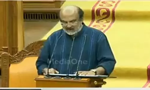 പൊതുമേഖല സ്ഥാപനങ്ങളെ വിറ്റഴിക്കുന്ന നിലപാടാണ് കേന്ദ്രം സ്വീകരിക്കുന്നതെന്ന് തോമസ് ഐസക് പൊതുമേഖല സ്ഥാപനങ്ങളെ വിറ്റഴിക്കുന്ന നിലപാടാണ് കേന്ദ്രം സ്വീകരിക്കുന്നതെന്ന് തോമസ് ഐസക്