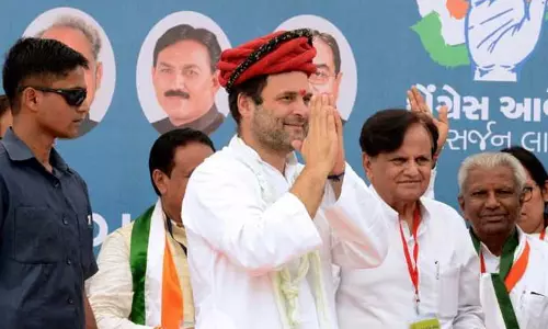 രാഹുല്‍ ഗാന്ധിയുടെ ഗുജറാത്ത് പര്യടനം തുടരുന്നു