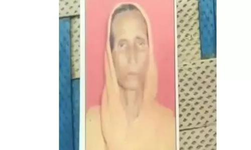 റേഷന്‍ ലഭിച്ചില്ല; യുപിയില്‍ സ്ത്രീ പട്ടിണി കിടന്ന് മരിച്ചു