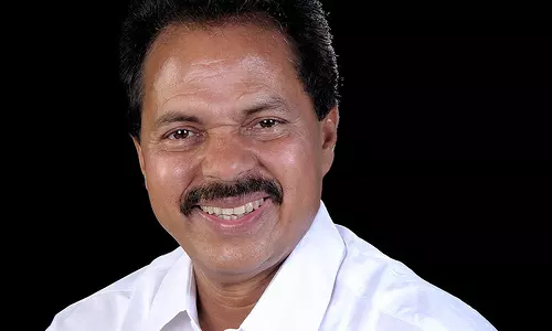 സന്തോഷം പങ്കുവെച്ച് പി ടി തോമസ് സന്തോഷം പങ്കുവെച്ച് പി ടി തോമസ്