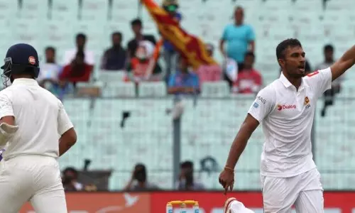 രണ്ട് വിക്കറ്റ് കൂടി നഷ്ടം, ഇന്ത്യ പരുങ്ങലില് രണ്ട് വിക്കറ്റ് കൂടി നഷ്ടം, ഇന്ത്യ പരുങ്ങലില്