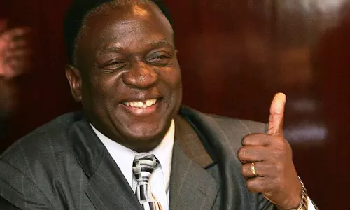 സിംബാബ്വെ ജനാധിപത്യത്തിന്റെ പുതുയുഗത്തിലേക്കെന്ന് നിയുക്ത പ്രസിഡന്റ് സിംബാബ്വെ ജനാധിപത്യത്തിന്റെ പുതുയുഗത്തിലേക്കെന്ന് നിയുക്ത പ്രസിഡന്റ്