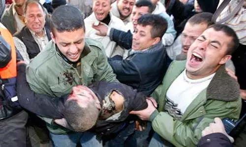 വെസ്റ്റ് ബാങ്കില് വീണ്ടും ഇസ്രായേല് അരും കൊല; 21കാരനെ വെടിവെച്ചു കൊന്നു വെസ്റ്റ് ബാങ്കില് വീണ്ടും ഇസ്രായേല് അരും കൊല; 21കാരനെ വെടിവെച്ചു കൊന്നു