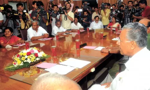 മംഗളം ക്രിമിനല്‍ ഗൂഢാലോചന നടത്തി; ചാനലിന്‍റെ ലൈസന്‍സ് റദ്ദാക്കണമെന്ന് കമ്മീഷന്‍