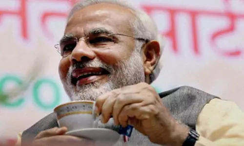 ചായക്കടക്കാരനെന്ന പരിഹാസം; മന്‍ കി ബാത്ത് ചായക്കൊപ്പമാക്കി മോദി