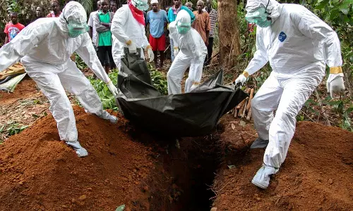 ഗിനിയും ലൈബീരിയയും വീണ്ടും എബോള ഭീഷണിയില്‍