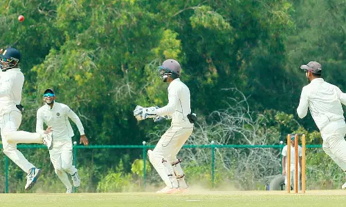 ഇന്നിങ്സ് ജയം; ചരിത്രം കുറിച്ച് കേരളം ക്വാര്‍ട്ടറില്‍