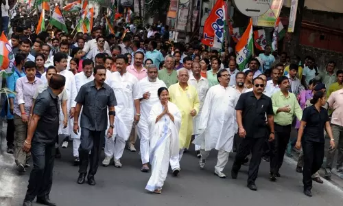 പശ്ചിമ ബംഗാളിലും അസമിലും പരസ്യ പ്രചാരണം ഇന്ന് അവസാനിക്കും പശ്ചിമ ബംഗാളിലും അസമിലും പരസ്യ പ്രചാരണം ഇന്ന് അവസാനിക്കും
