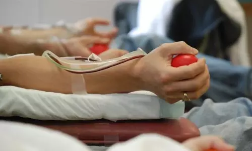 നിപ ഭീതി; ആശുപത്രികളില് രക്തക്ഷാമം, രക്തദാന ക്യാമ്പുമായി ജില്ലാ ഭരണകൂടം നിപ ഭീതി; ആശുപത്രികളില് രക്തക്ഷാമം, രക്തദാന ക്യാമ്പുമായി ജില്ലാ ഭരണകൂടം