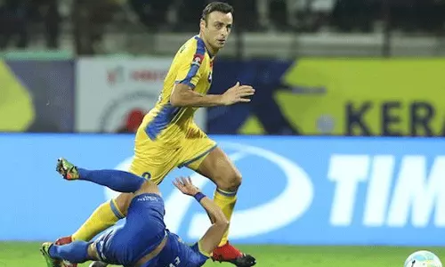 ബെര്ബറ്റോവിന് സുപ്പര് സ്റ്റാര് സിന്ഡ്രോം, ബ്ലാസ്റ്റേഴ്സില് പാളയത്തില് പടയെന്ന് റിപ്പോര്ട്ട് ബെര്ബറ്റോവിന് സുപ്പര് സ്റ്റാര് സിന്ഡ്രോം, ബ്ലാസ്റ്റേഴ്സില് പാളയത്തില് പടയെന്ന് റിപ്പോര്ട്ട്