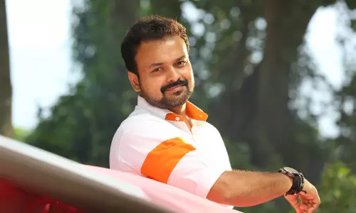 നാളെ കുഞ്ചാക്കോ ബോബന്റെ ഫേസ്‍ബുക്ക് പേജില്‍ ഒരു ബോംബ് പൊട്ടും