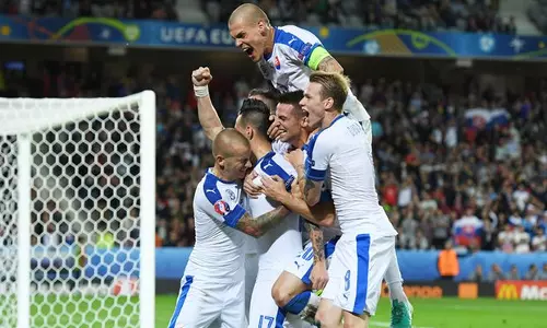 യൂറോ കപ്പ്: കറുത്തകുതിരകളായി സ്ലോവാക്യ