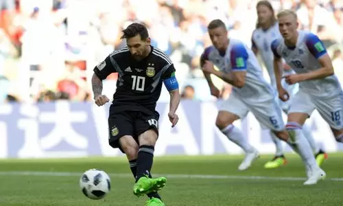 മെസിയും പെനാല്റ്റിയും മെസിയും പെനാല്റ്റിയും