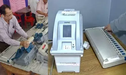 ഗുജറാത്ത് തെരഞ്ഞെടുപ്പ്: വിവിപാറ്റ് എണ്ണില്ലെന്ന് സുപ്രീംകോടതി ഗുജറാത്ത് തെരഞ്ഞെടുപ്പ്: വിവിപാറ്റ് എണ്ണില്ലെന്ന് സുപ്രീംകോടതി