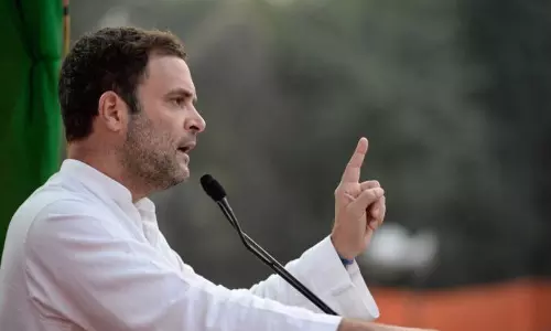 ഗുജറാത്തില്‍ ഫലത്തെ കുറിച്ച് ചിന്തിക്കാതെ പോരാടിയ രാഹുലിന് അഭിനന്ദനമെന്ന് ശിവസേന