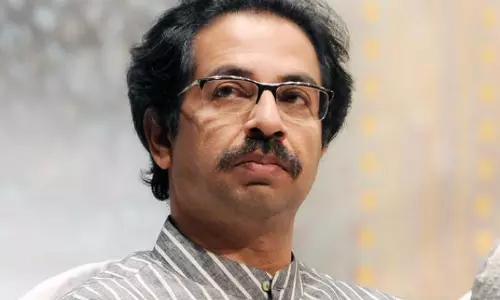 ഗുജറാത്ത് മോഡലിന്‍റെ അടിത്തറ ഇളകി, 2019ല്‍ ബിജെപി തകരില്ലെന്ന് പ്രതീക്ഷിക്കാമെന്ന് ശിവസേന