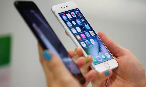 ഐഫോണിന്റെ ചതി; ആപ്പിള്‍ കോടതി കയറുന്നു... അമേരിക്കയില്‍ പരാതിപ്രളയം