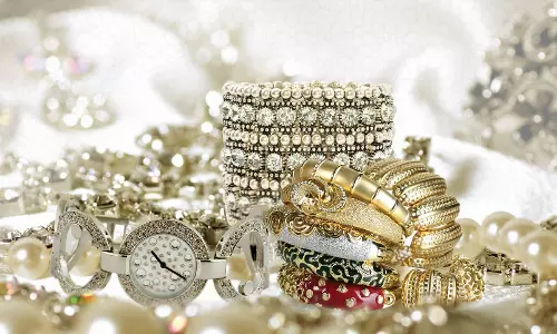 ആഭരണപ്രേമികളുടെ മനം കവര്‍ന്ന് പര്‍പ്പിള്‍ നിറത്തിലുള്ള സ്വര്‍ണം