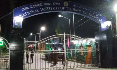 ശ്രീനഗര്‍ എന്‍.ഐ.ടി സംസ്ഥാനത്തിനു പുറത്തേക്കു മാറ്റില്ലെന്ന് സ്മൃതി ഇറാനി