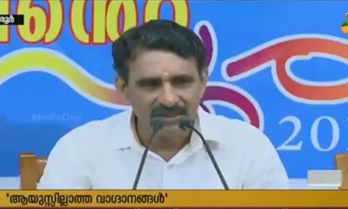 ആയുസ്സില്ലാത്ത വാഗ്ദാനങ്ങളുമായി ഗോപാലകൃഷ്ണന്‍