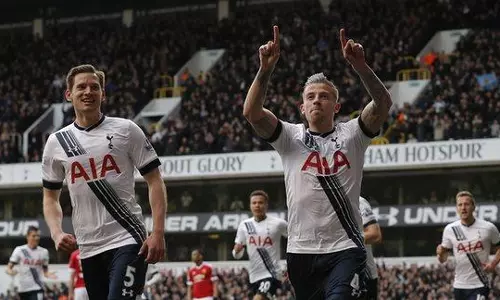 തകര്ന്നടിഞ്ഞ് മാഞ്ചസ്റ്റര് യുണൈറ്റഡ് തകര്ന്നടിഞ്ഞ് മാഞ്ചസ്റ്റര് യുണൈറ്റഡ്