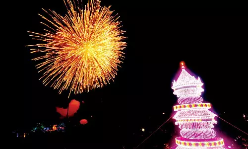 വെടിക്കെട്ടിന് അനുമതി: കോടതി വിധി സ്വാഗതം ചെയ്യുന്നതായി തിരുവമ്പാടി, പാറമേക്കാവ് ദേവസ്വങ്ങള്‍