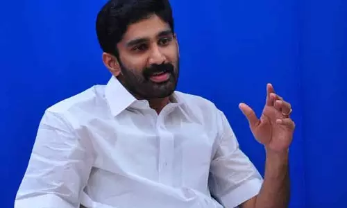 എകെജി ബാലപീഡകനെന്ന വിവാദ പരാമര്‍ശത്തിന് വി ടി ബല്‍റാം നല്‍കുന്ന വിശദീകരണമിങ്ങനെ..