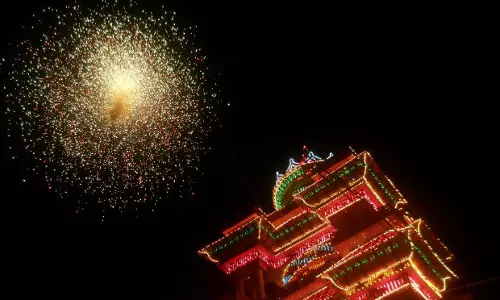 തൃശൂര്‍ പൂരം വെടിക്കെട്ടിന് നിയന്ത്രണത്തിന് സാധ്യത