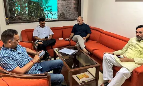 ഡല്ഹിയില് ഭരണ പ്രതിസന്ധി രൂക്ഷം; ചര്ച്ചക്ക് തയ്യാറാകാതെ ലഫ്റ്റനന്റ് ഗവര്ണര് ഡല്ഹിയില് ഭരണ പ്രതിസന്ധി രൂക്ഷം; ചര്ച്ചക്ക് തയ്യാറാകാതെ ലഫ്റ്റനന്റ് ഗവര്ണര്