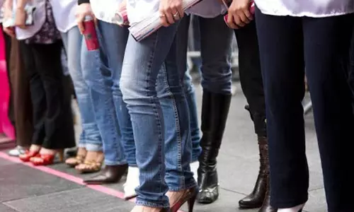 ബംഗളൂരുവിലെ ക്ഷേത്രത്തില്‍ ജീന്‍സിനും സ്ലീവ്‍ലെസ് ടോപ്പിനും വിലക്ക്