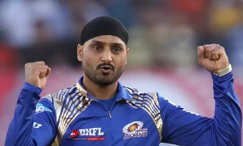 പൊലീസ് ജനങ്ങളുടെ സംരക്ഷണത്തിനാണ്, അവരെ തല്ലാനല്ല - മോദിക്ക്  ഹര്‍ഭജന്‍റെ ട്വീറ്റ്