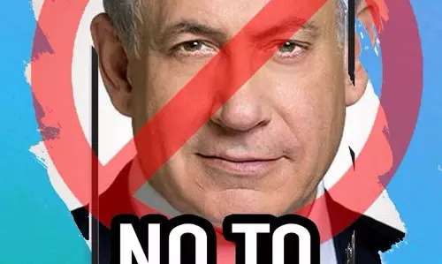 കുഞ്ഞു ശവപ്പെട്ടികളാണ് എടുത്തുയര്‍ത്താന്‍ ബുദ്ധിമുട്ട് നെതന്യാഹുവിനെതിരെ ഡല്‍ഹിയില്‍ പ്രതിഷേധം