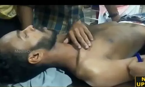 കോഴിക്കോട് ലോ കോളജില് എസ്എഫ്ഐ പ്രവര്ത്തകര് വിദ്യാര്ഥിയെ മര്ദ്ദിച്ചെന്ന് പരാതി കോഴിക്കോട് ലോ കോളജില് എസ്എഫ്ഐ പ്രവര്ത്തകര് വിദ്യാര്ഥിയെ മര്ദ്ദിച്ചെന്ന് പരാതി