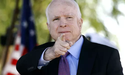 ഡൊണാള്ഡ് ട്രംപിനെതിരെ പരസ്യ വിമര്ശമുയര്ത്തി ജോണ് മക്കൈന് ഡൊണാള്ഡ് ട്രംപിനെതിരെ പരസ്യ വിമര്ശമുയര്ത്തി ജോണ് മക്കൈന്