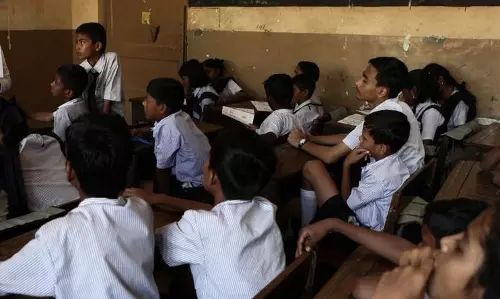 ഡല്ഹിയിലെ സ്കൂളുകളിലെ സിസിടിവി ദൃശ്യങ്ങള് രക്ഷിതാക്കള്ക്ക് ഇനി തത്സമയം കാണാം ഡല്ഹിയിലെ സ്കൂളുകളിലെ സിസിടിവി ദൃശ്യങ്ങള് രക്ഷിതാക്കള്ക്ക് ഇനി തത്സമയം കാണാം