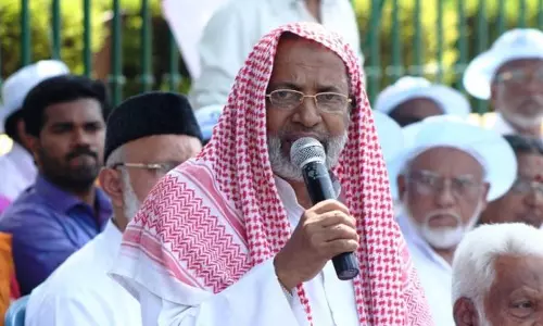 മുൻ പാളയം ഇമാം ഹംസ മൗലവി ഫാറൂഖി അന്തരിച്ചു