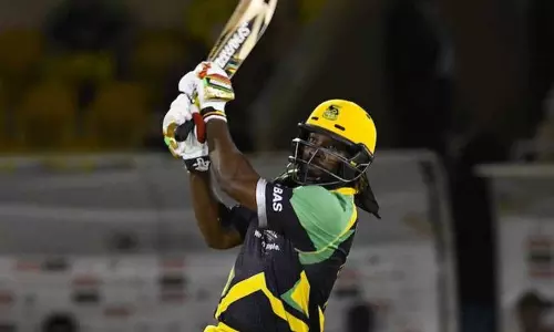 11 സിക്സറുകള്‍ ആറ് ബൌണ്ടറികള്‍ - കരീബിയന്‍ ലീഗില്‍ ഗെയിലാട്ടം