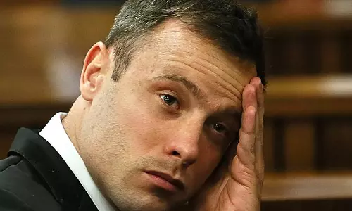 കാമുകിയെ വെടിവെച്ചുകൊന്നകേസില്‍ പിസ്റ്റോറിയസിന് ആറ് വര്‍ഷം തടവ്