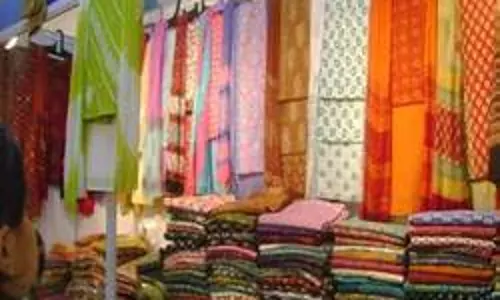 വസ്ത്ര വൈവിധ്യവുമായി റംഗ് മഹല്‍