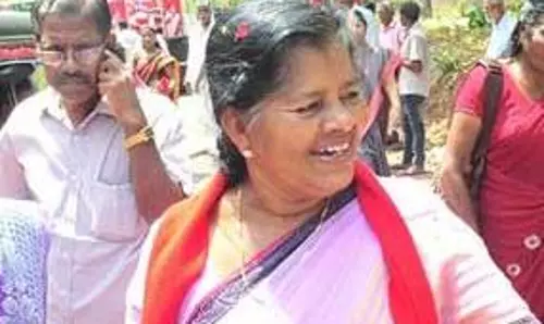 ജിഷ വധക്കേസില് പൂര്ണസത്യം പുറത്തുവന്നിട്ടുണ്ടോയെന്ന് സംശയമെന്ന് മേഴ്സിക്കുട്ടിയമ്മ ജിഷ വധക്കേസില് പൂര്ണസത്യം പുറത്തുവന്നിട്ടുണ്ടോയെന്ന് സംശയമെന്ന് മേഴ്സിക്കുട്ടിയമ്മ