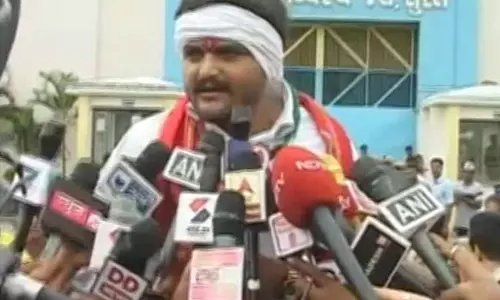 ഹാര്‍ദിക് പട്ടേല്‍ ജയില്‍മോചിതനായി